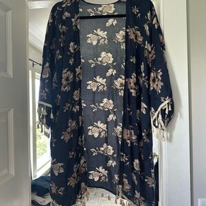 Floral Kimono with Tassel Trim no tags